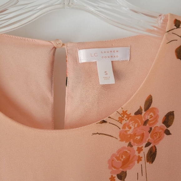 Peach Floral Chiffon Ruffle Blouse 3/4 Sleeve - Picture 5 of 9